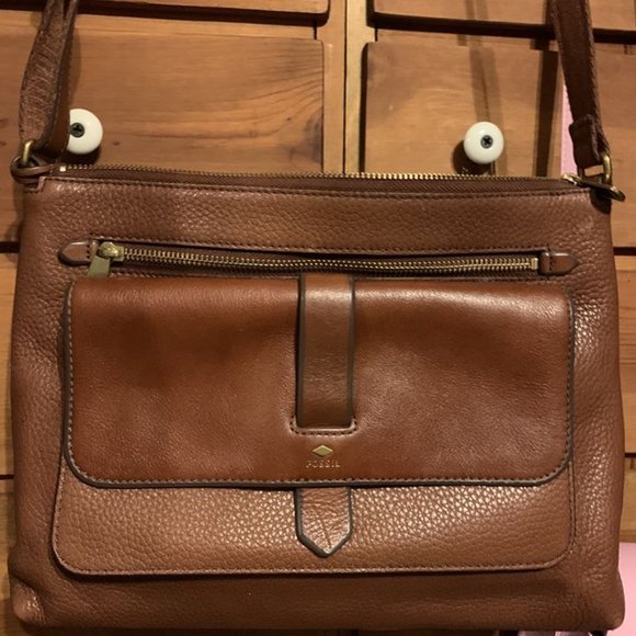 SOLD // Fossil Kinley Crossbody - Picture 1 of 4